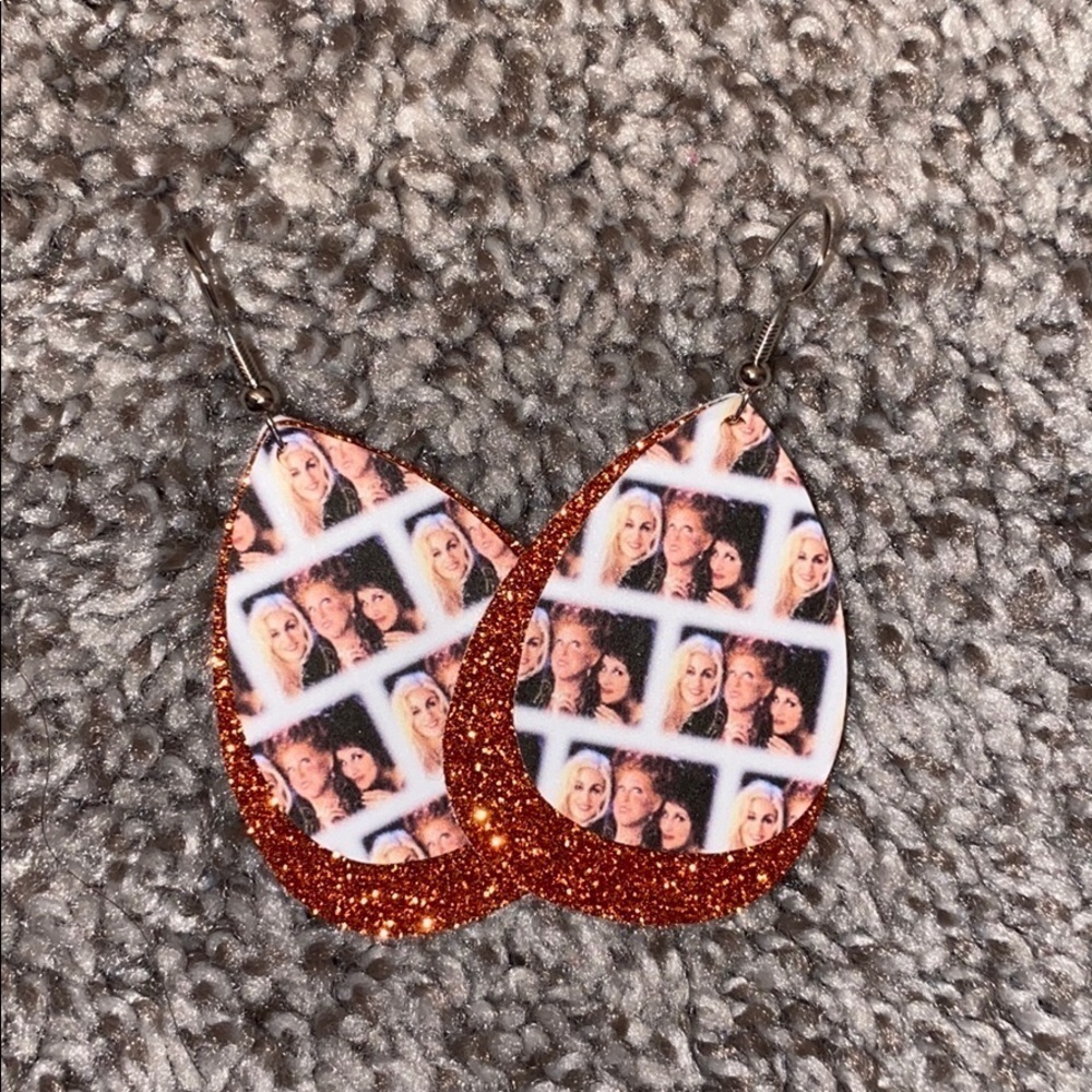 HOCUS Pocus Tear drop Earrings